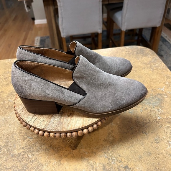 Soft Velina Grey Modern Suede Loafers - Picture 5 of 10